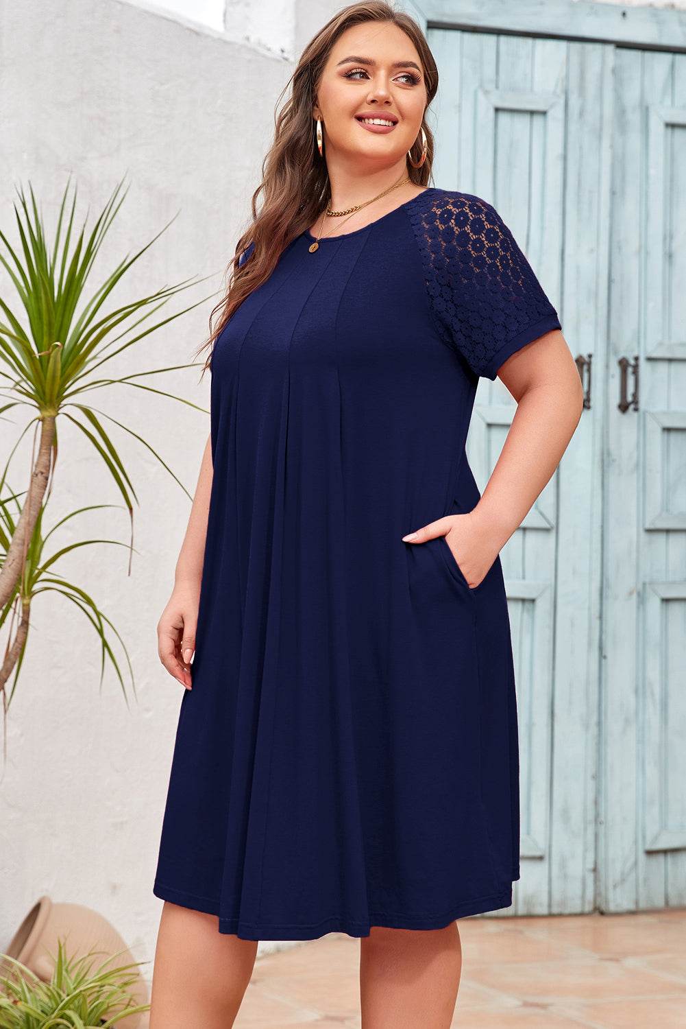 Navy Blue Plus Size Kleid mit Rundhalsausschnitt und Spitzenbesatz an den Ärmeln
