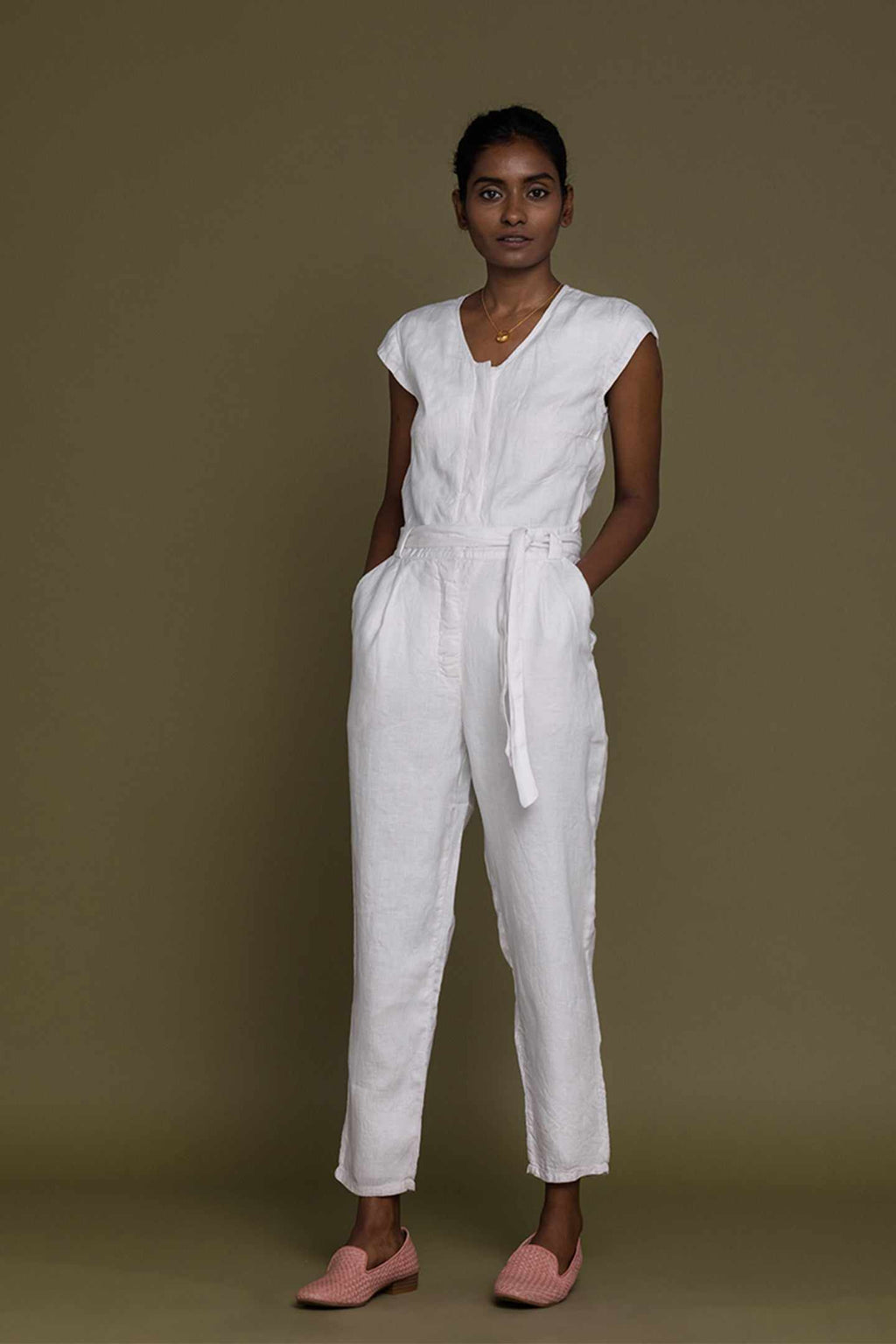 Evening Chai jumpsuit white; V-neck, short sleeves, tie-belt waist, ankle-length tapered legs