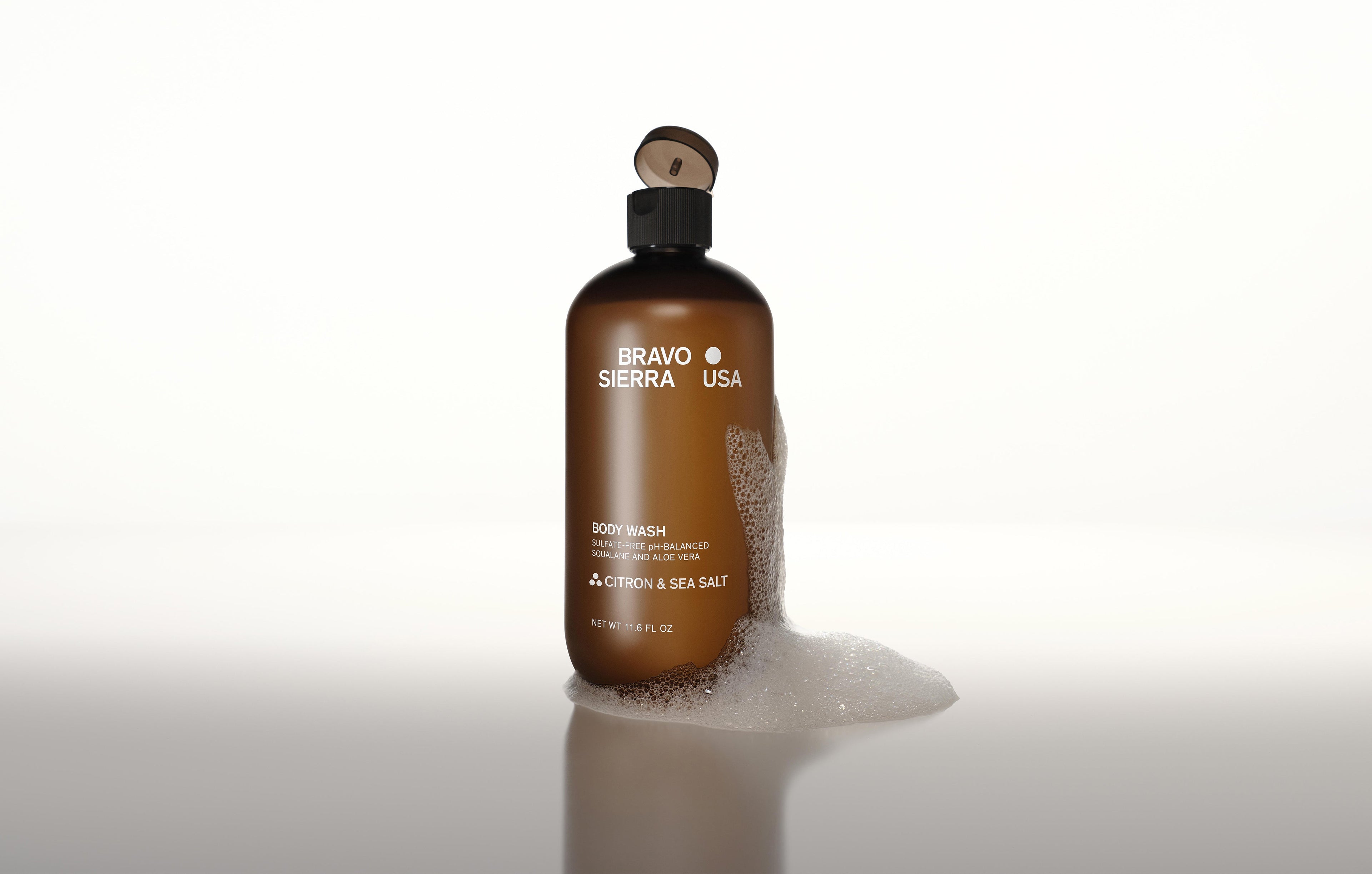 BODY WASH Citron & Sea Salt, braune Flasche mit Pumpkopf, Schaum