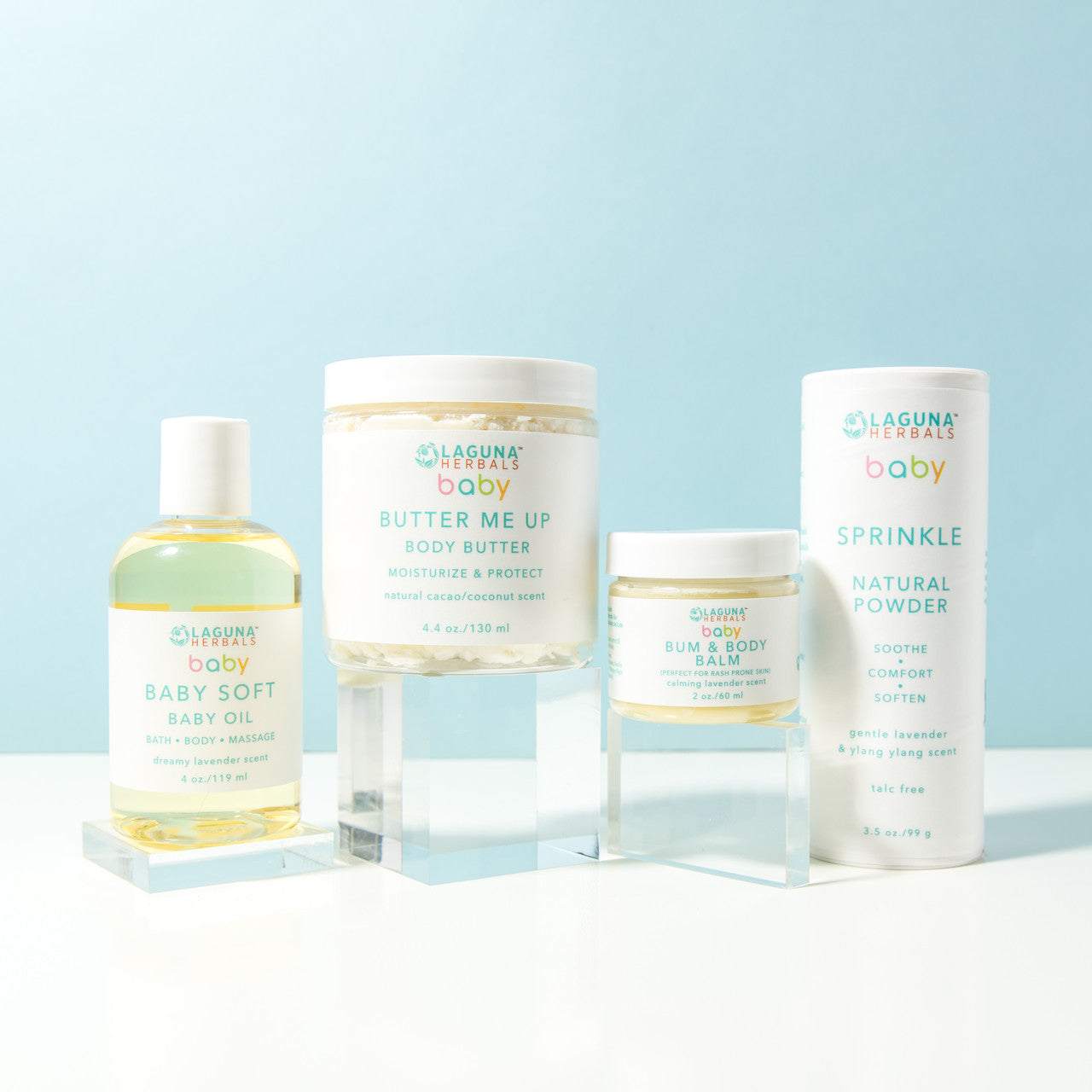 Baby Geschenkset mit Baby Soft Oil, Body Butter, Balm & Natural Powder