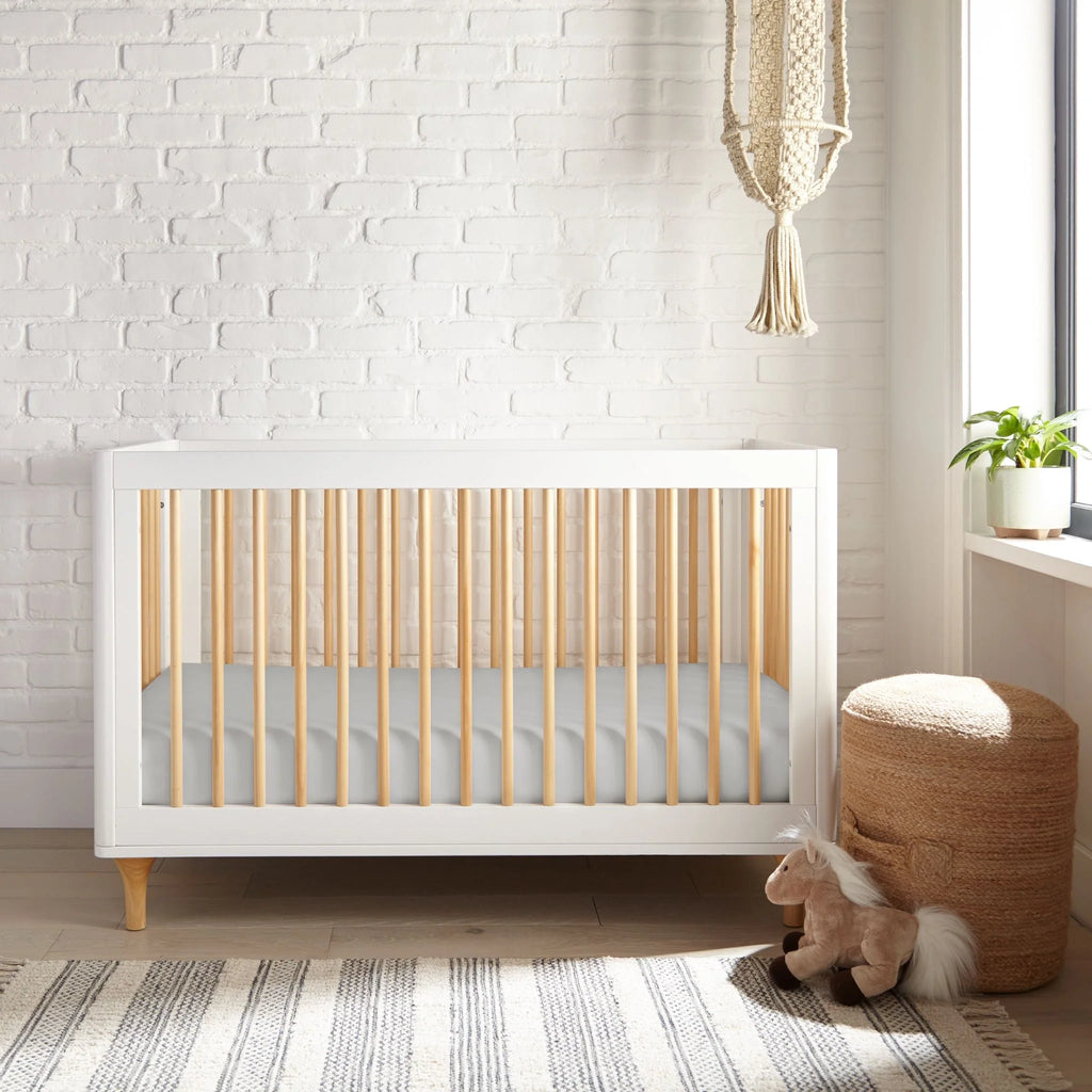 Cooling bamboo crib fitted sheet in white, smooth fitted fabric cover